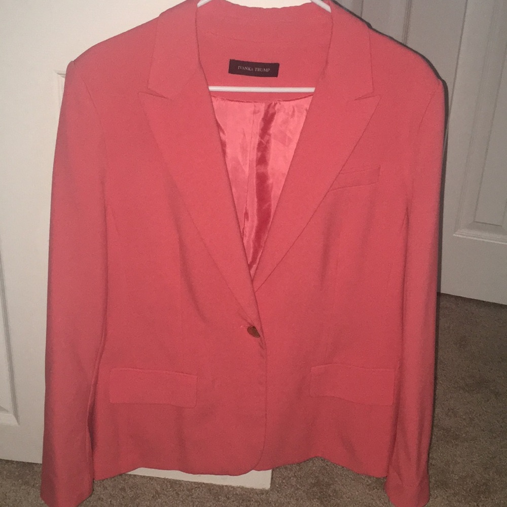 ⚠️CLEAROUT SALE⚠️ Coral Blazer